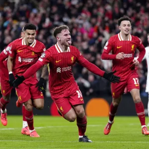 drama-di-liga-inggris-liverpool-bermain-imbang-dengan-10-pemain-arsenal-tersandung-everton